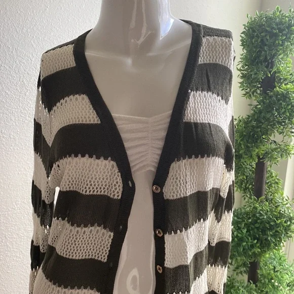 ALBERTO MAKALI SWEATER CARDIGAN TOP, SIZE M MSRP $120.00 NWT - Picture 2 of 8